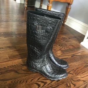 Rain boots Black sleek Croco print